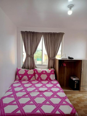 Noana crib